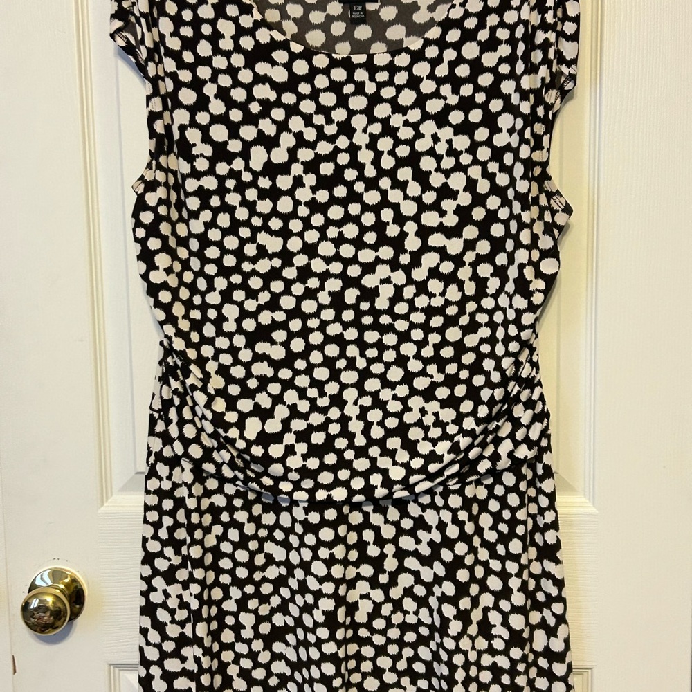 Enfocus Studio Black and White Patterned Midi Dress